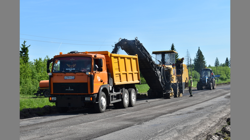 В Брянской области продолжается капремонт автодороги «Брянск-Смоленск» — Жирятино