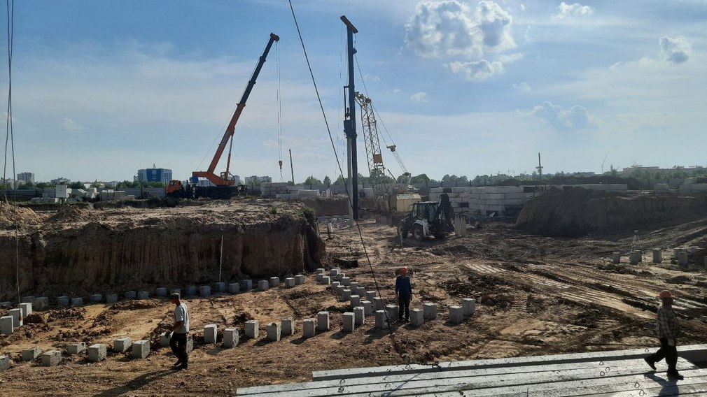 Губернатор Брянской области Александр Богомаз ознакомился со строительством нового корпуса городской поликлиники №4 областного центра