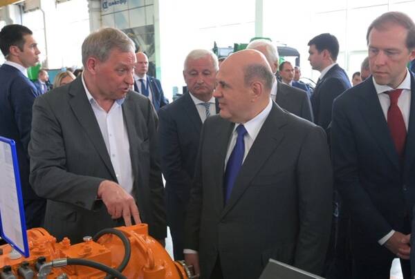 Михаил Мишустин посетил совместное предприятие Брянщины и Беларуси «Амкодор»