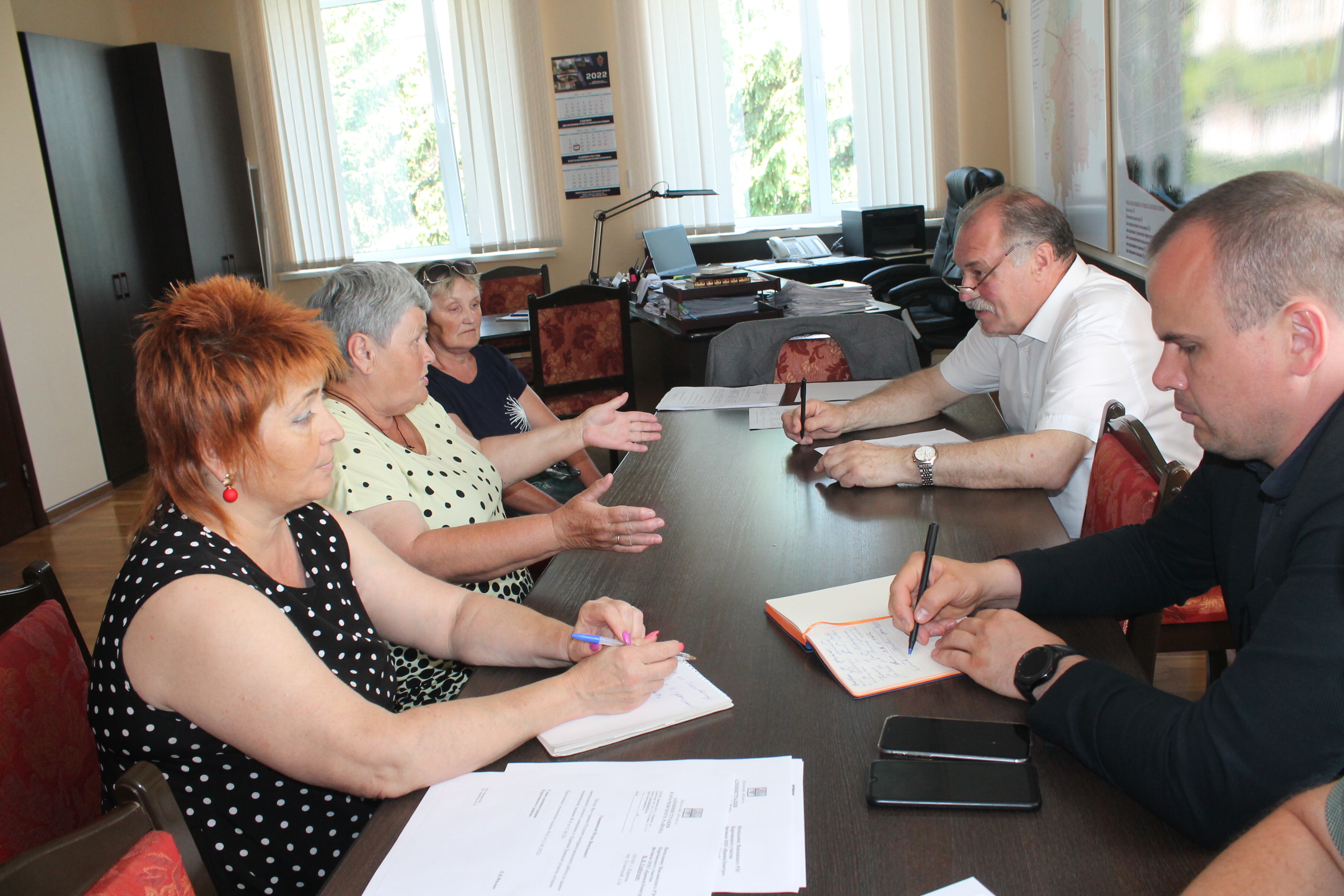 Глава администрации Карачевского района Л.В.Филин провел личный прием граждан