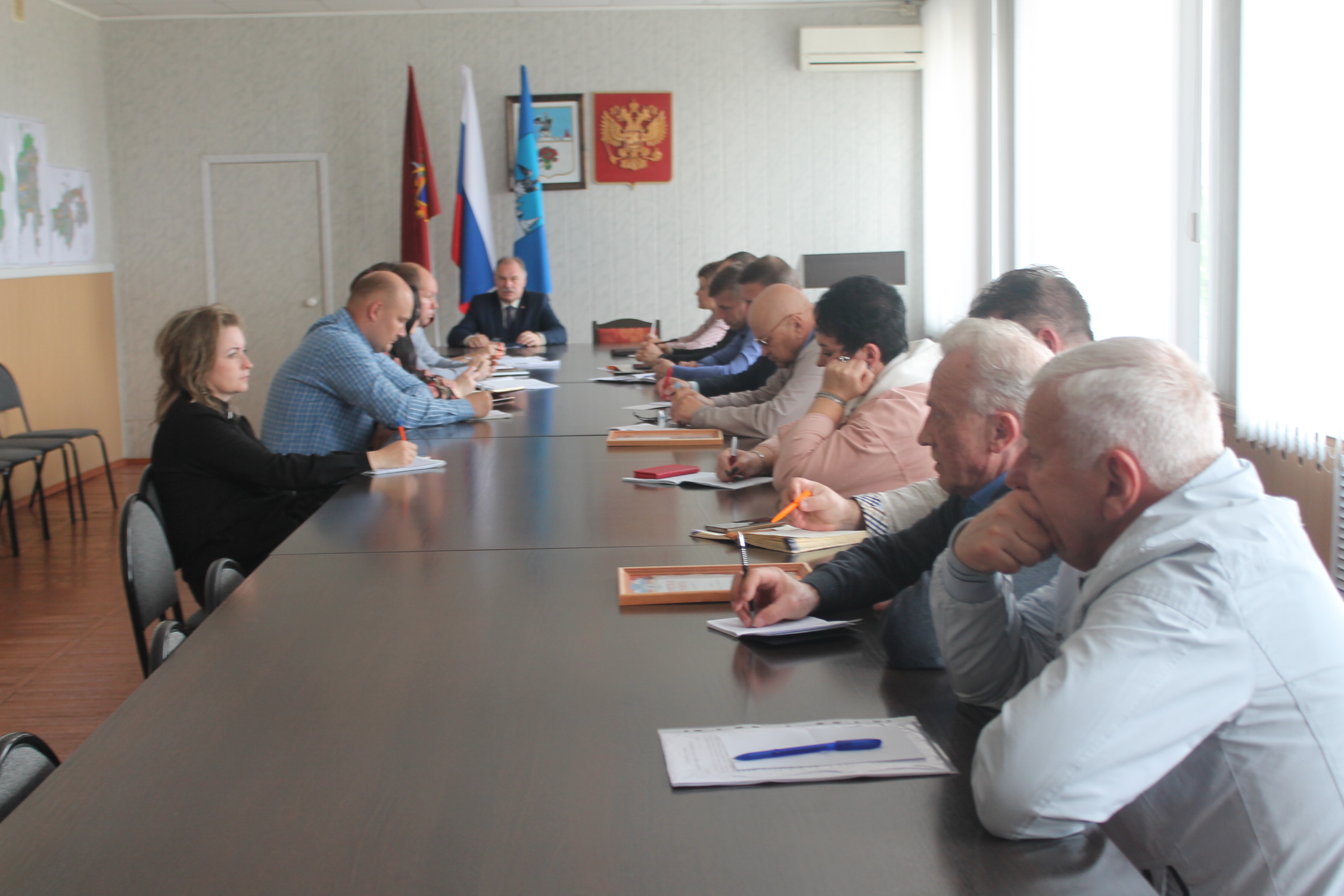 В Карачевской райадминистрации прошло совещание руководителей