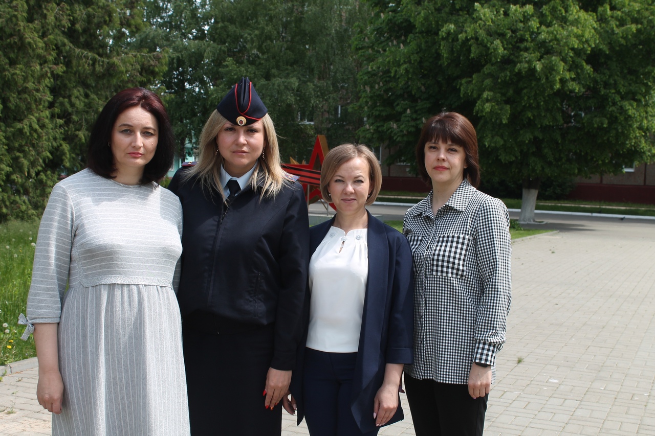 За «паспортным столом»