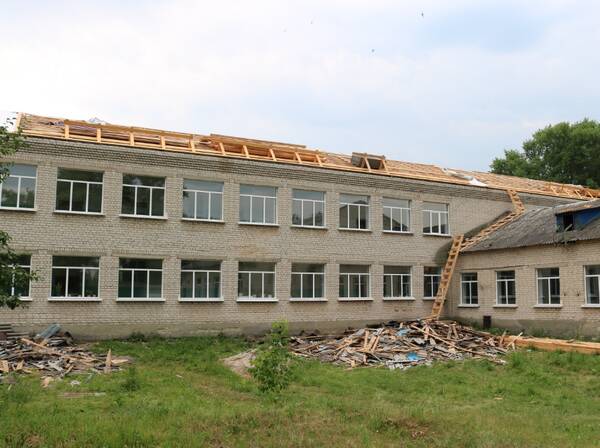 В школах Комаричского района Брянской области ремонтируют здания