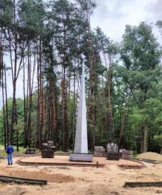 На Брянщине в унечском горпарке продолжается благоустройство