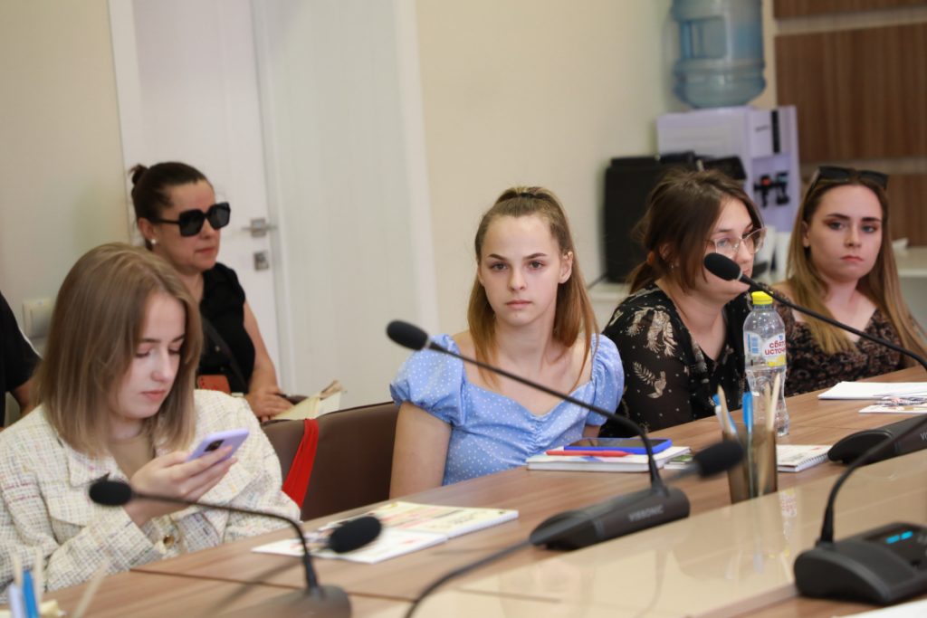 В Брянске молодым предпринимателям рассказали, как получить грант в 500 тысяч рублей