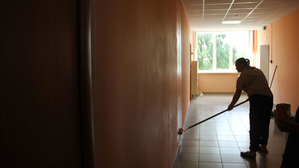 К новому учебному году готовят локотскую школу Школу №2