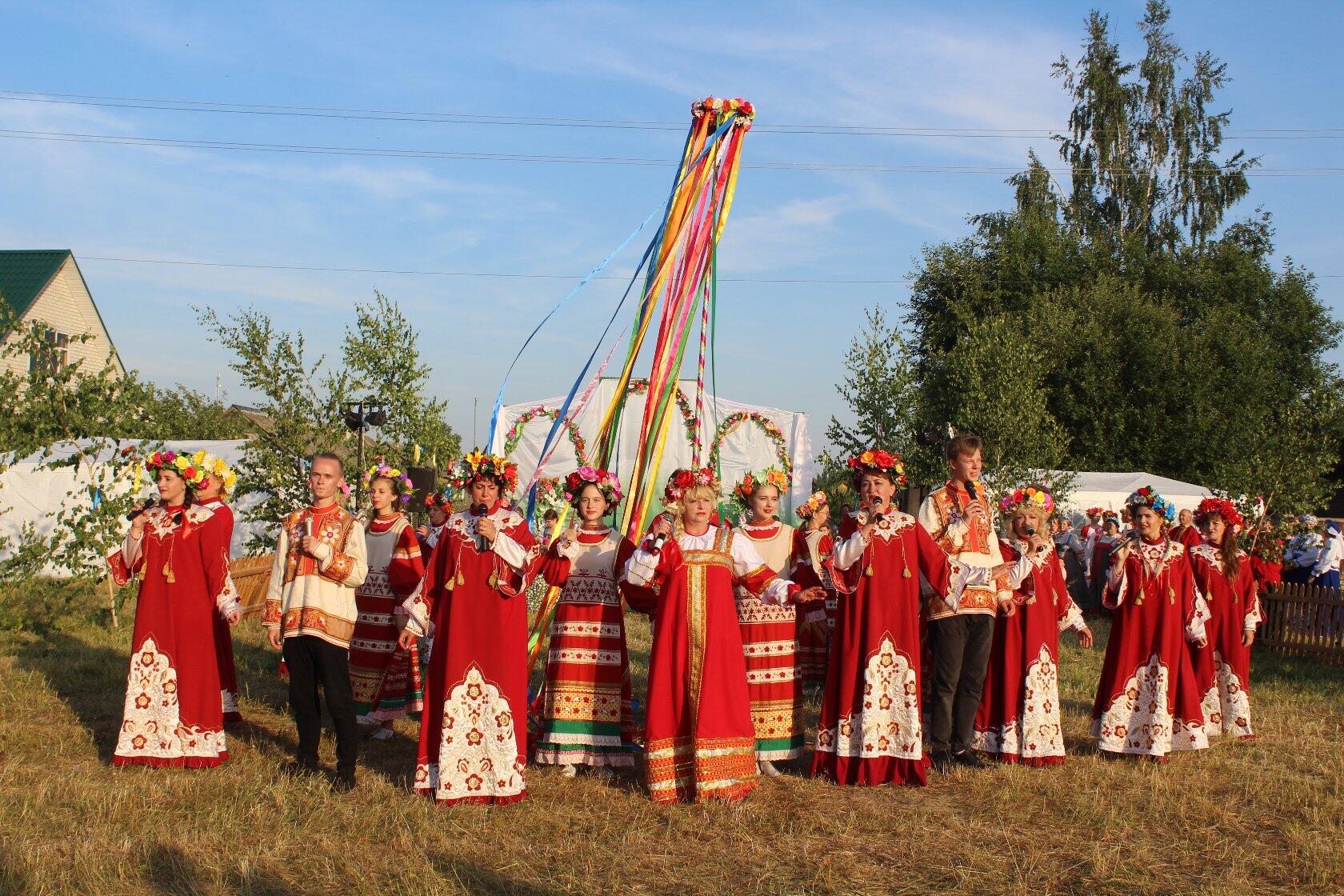 Аграфену почитали, веселились от души