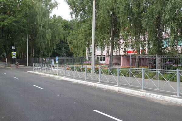 В Брянске проводят капремонт дорог к школам и детсадам