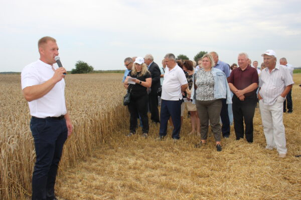 В Почепском районе Брянской области прошел семинар по уборке  зерновых