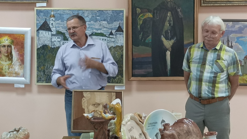 Выставка брянских художников открыта в Климово Брянской области