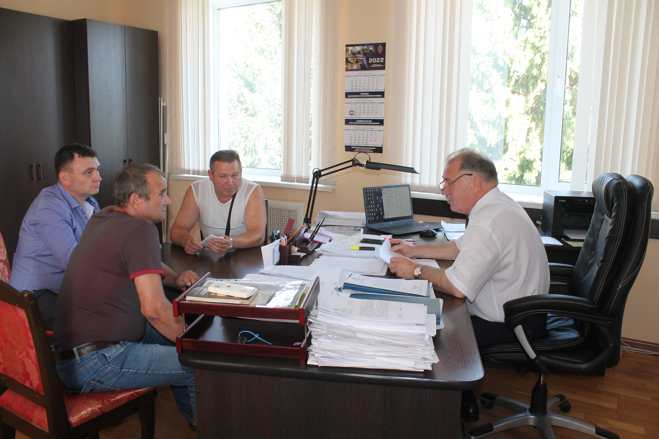 Глава администрации Карачевского района Л.В.Филин провел прием граждан