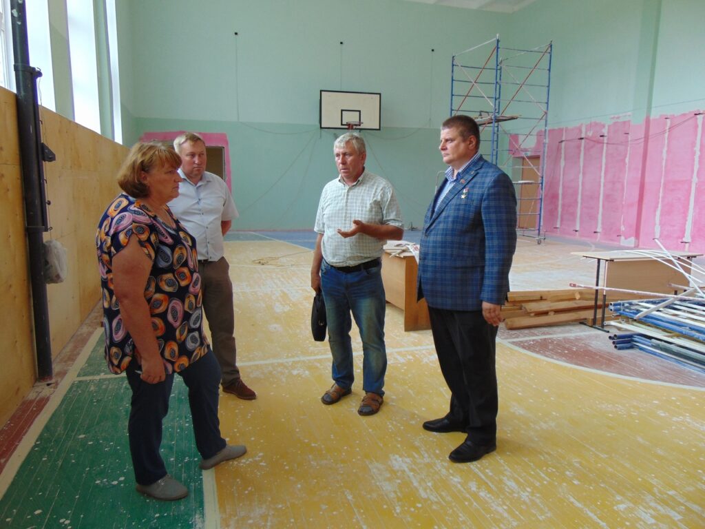 На Брянщине обновят 7 сельских школьных спортзалов