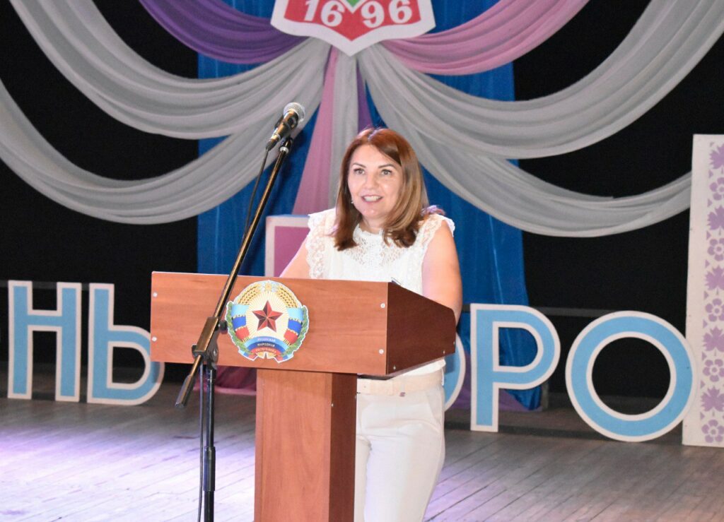 Брянская делегация оценила ход ремонтов школ и детского сада в луганской Брянке