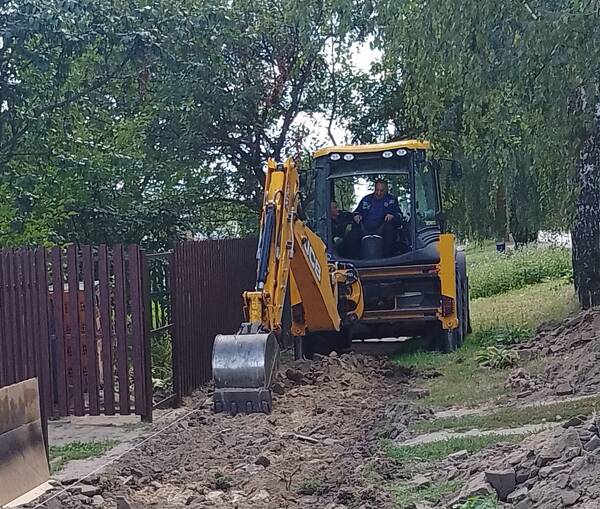 В брянском поселке Локоть начался капремонт тротуаров по проспекту Ленина