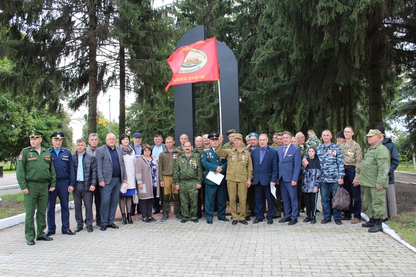 В Карачеве открыли обновленный памятник воинам-интернационалистам.