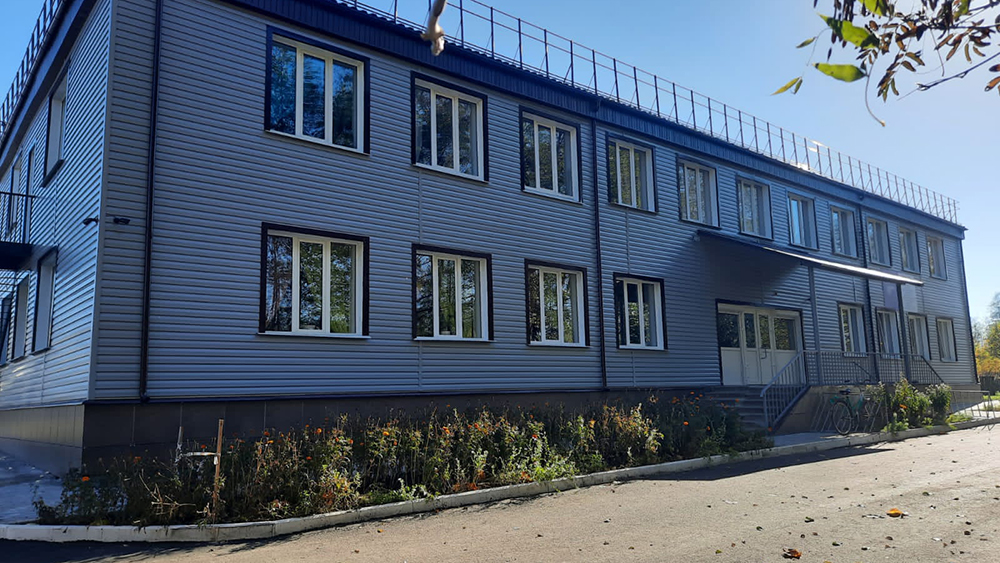 В брянской Клетне в рамках нацпроекта отремонтировали ДШИ