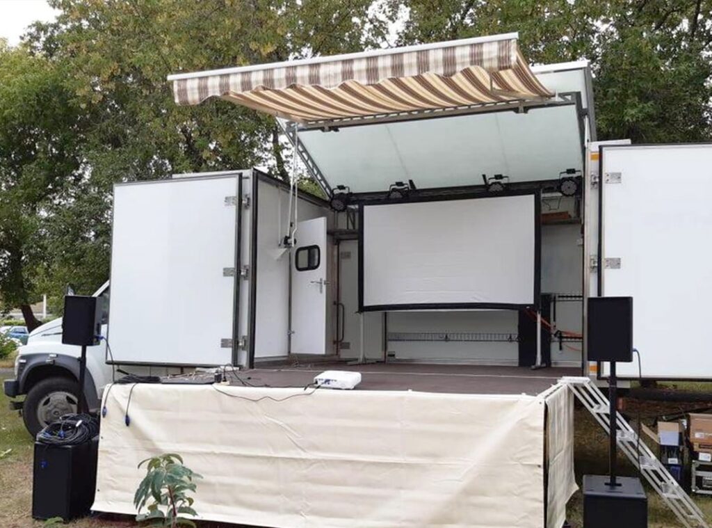 В этом году для сельских учреждений культуры Брянщины приобретут 2 автоклуба