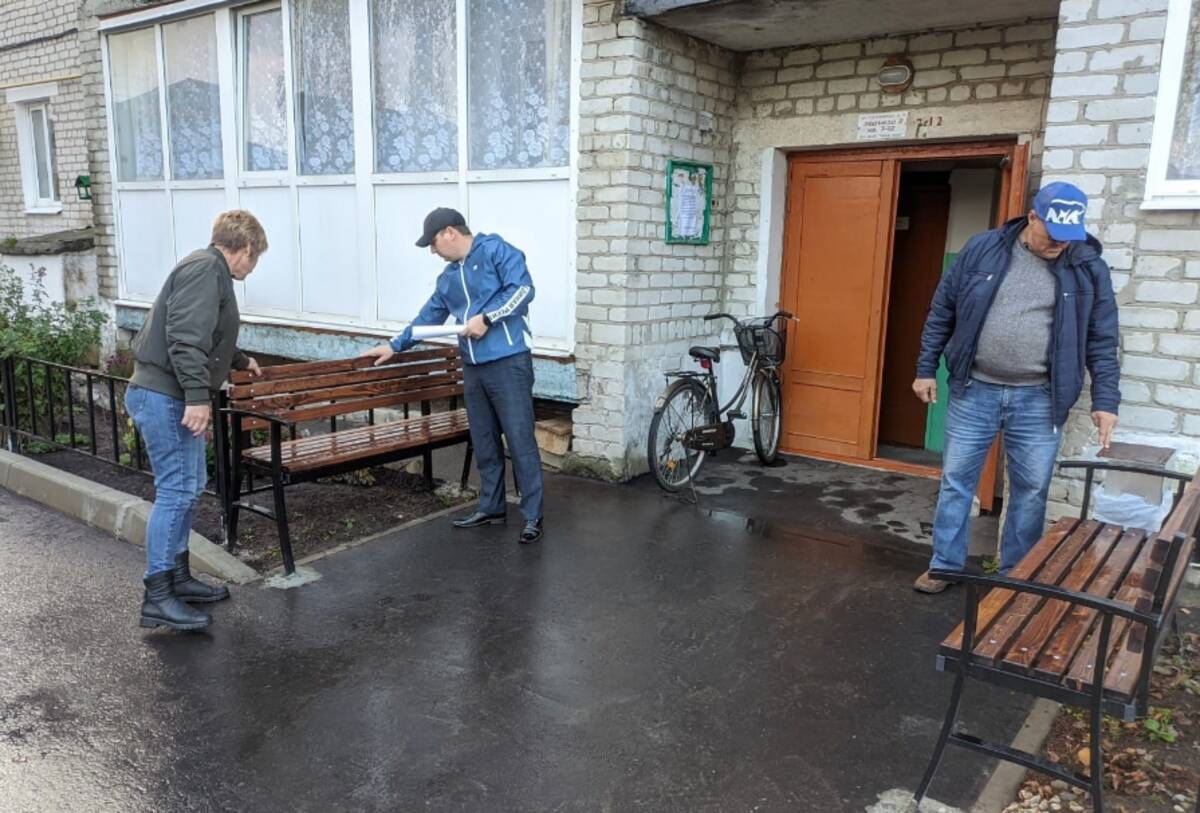 Дворы и общественные территории благоустраивают в брянском Погаре