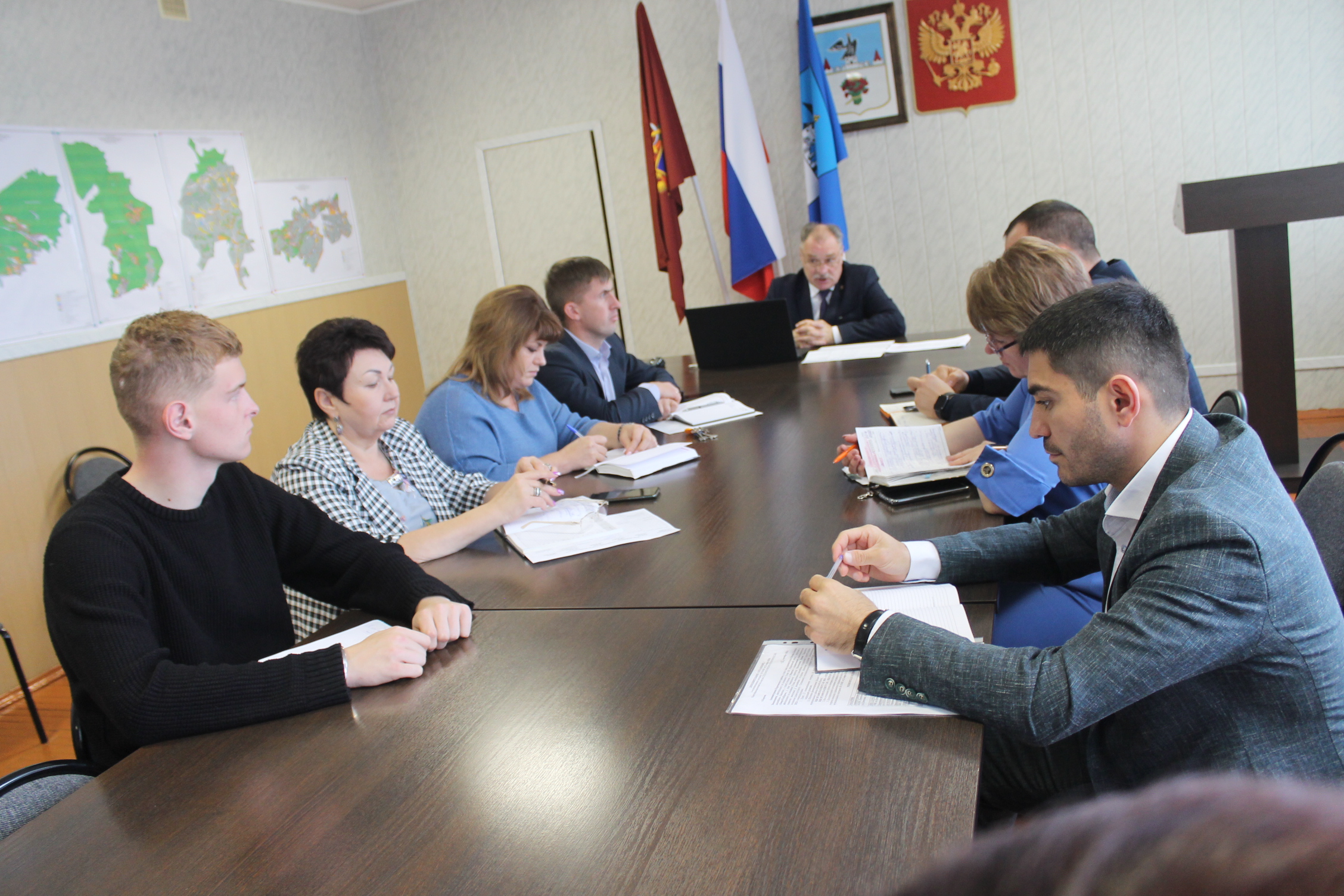 В Карачевской райадминистрации обсудили итоги и перспективы работы в поселениях