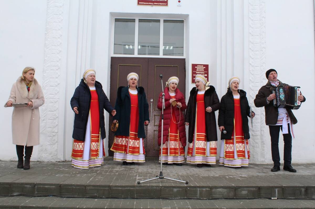 В Мглинском районе три отремонтированных ДК торжественно открыли