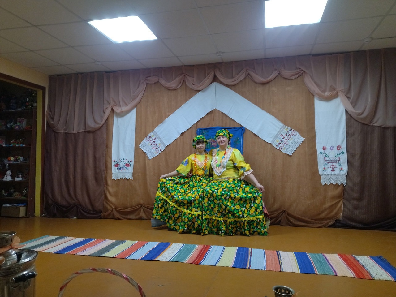 «Путешествие в русскую избу»