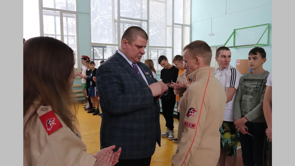 Брянский губернатор Богомаз проинспектировал капремонты школ