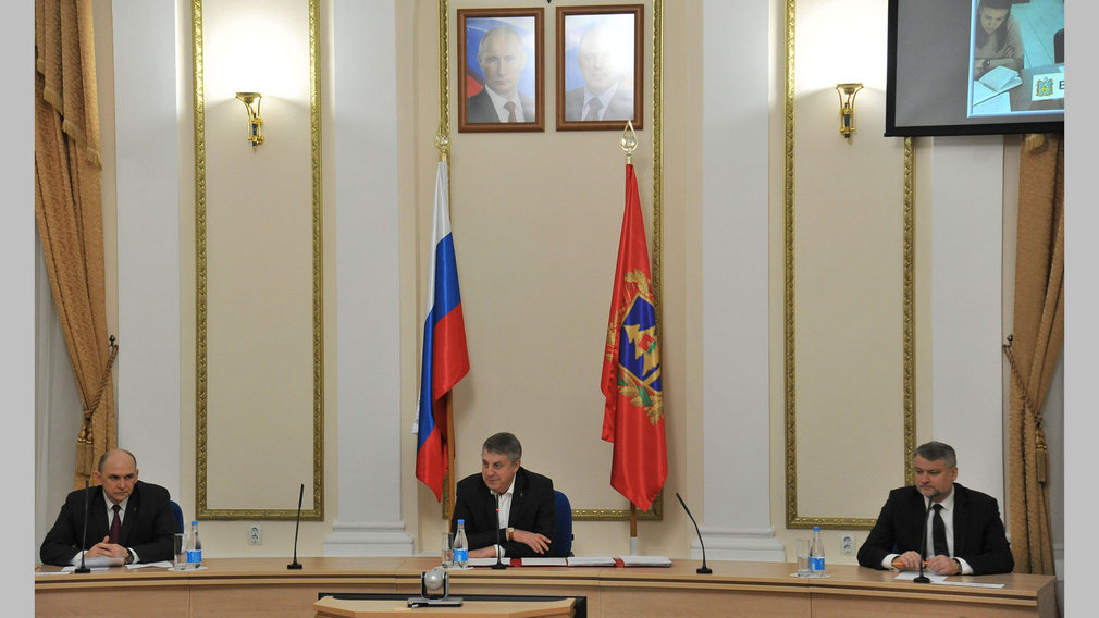 Заявления на поиск работы в электронной форме подали 9342 брянца