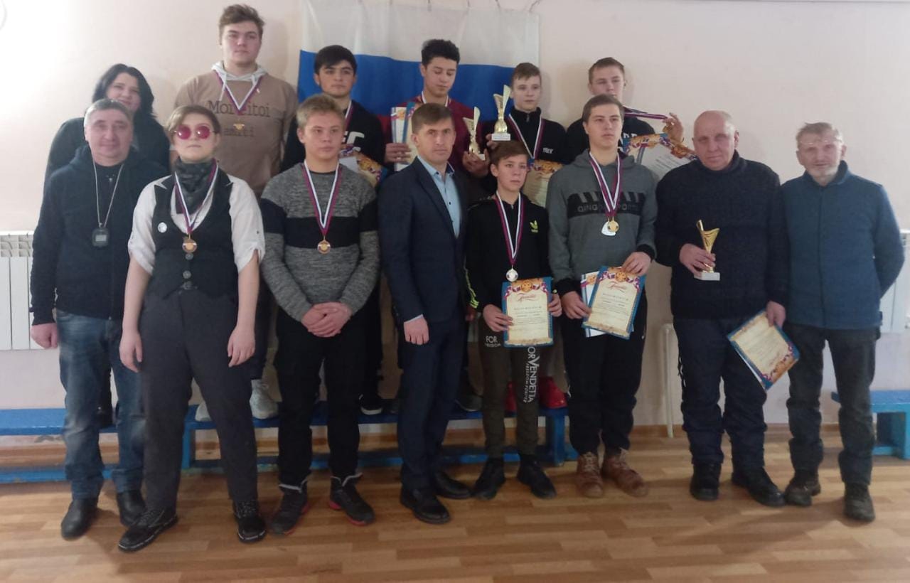 В Карачеве прошли соревнования по военизированному многоборью