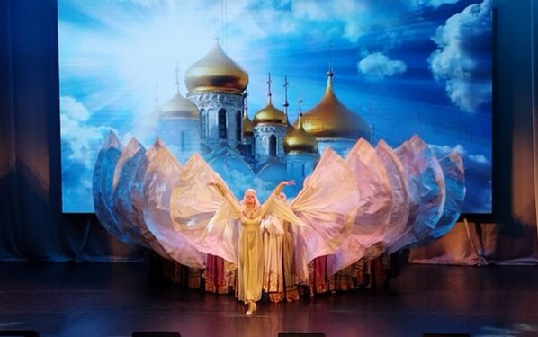 В Брянске вручили гран-при победителю фестиваля «Новогодние истории»