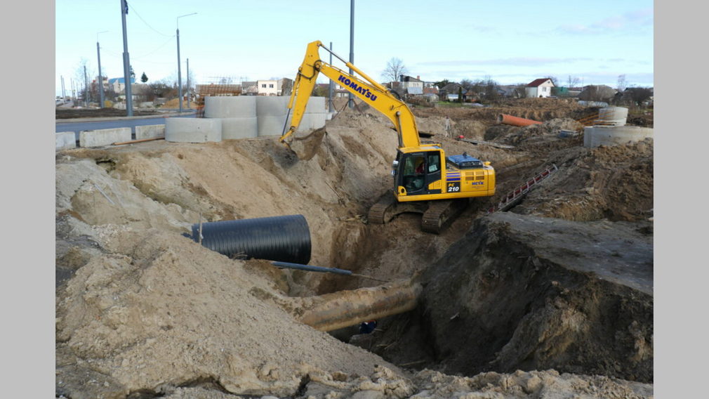 В Брянске в 2022 году по дорожному нацпроекту на 7 улицах проложили 6 км ливневки