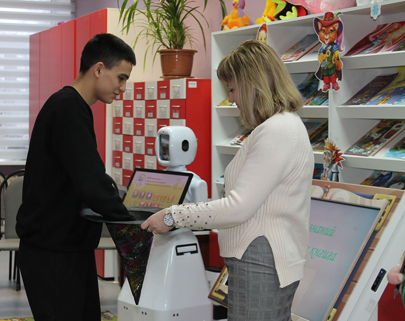 В Карачевской библиотеке прошла интеллектуальная игра «Литературный крокодил»