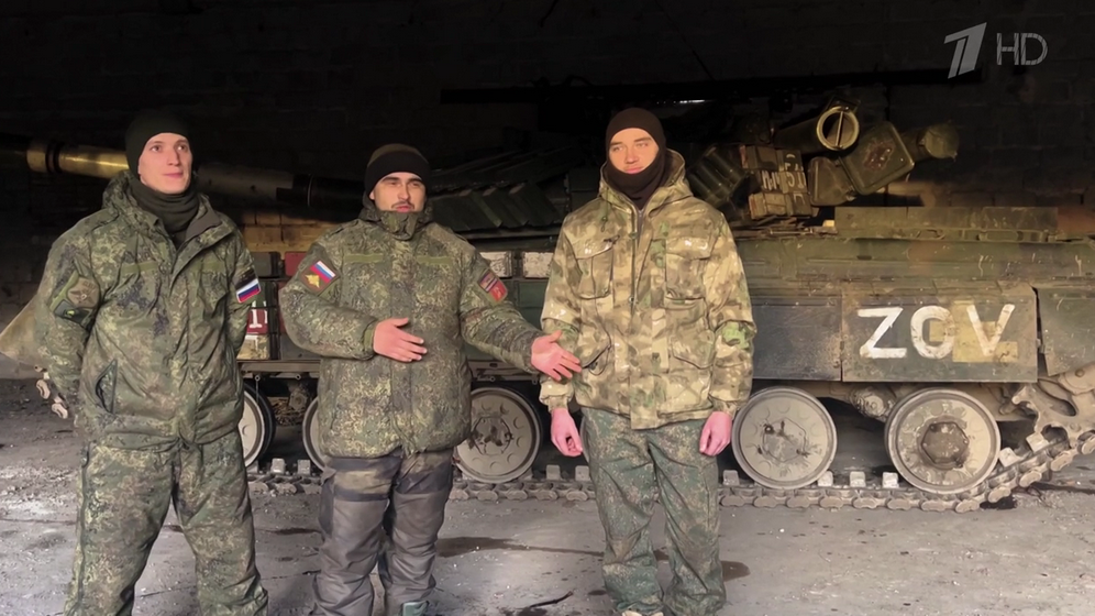 «Первый канал» снял репортаж о работе танкового экипажа из Брянска в зоне СВО