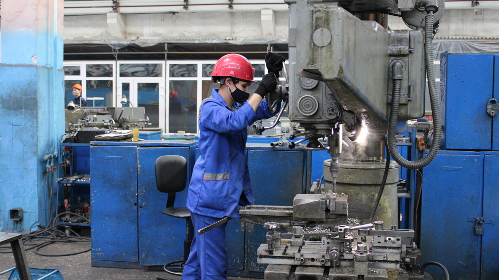 Брянские предприятия в полной мере выполняют госзаказы