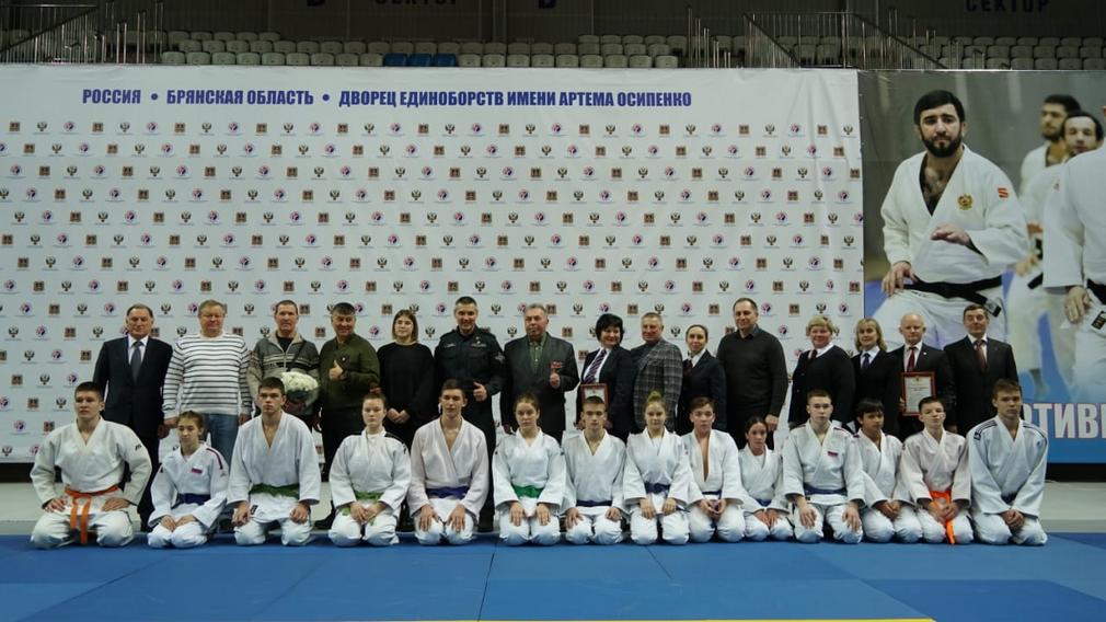 В Брянске прошел турнир по дзюдо памяти Героя России Олега Визнюка