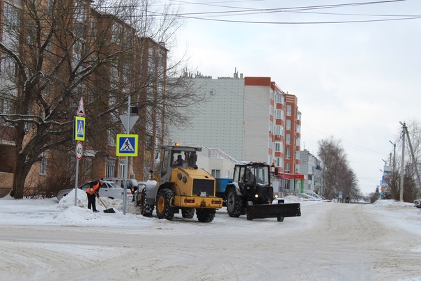 В Карачевском районе дороги очищают от снега