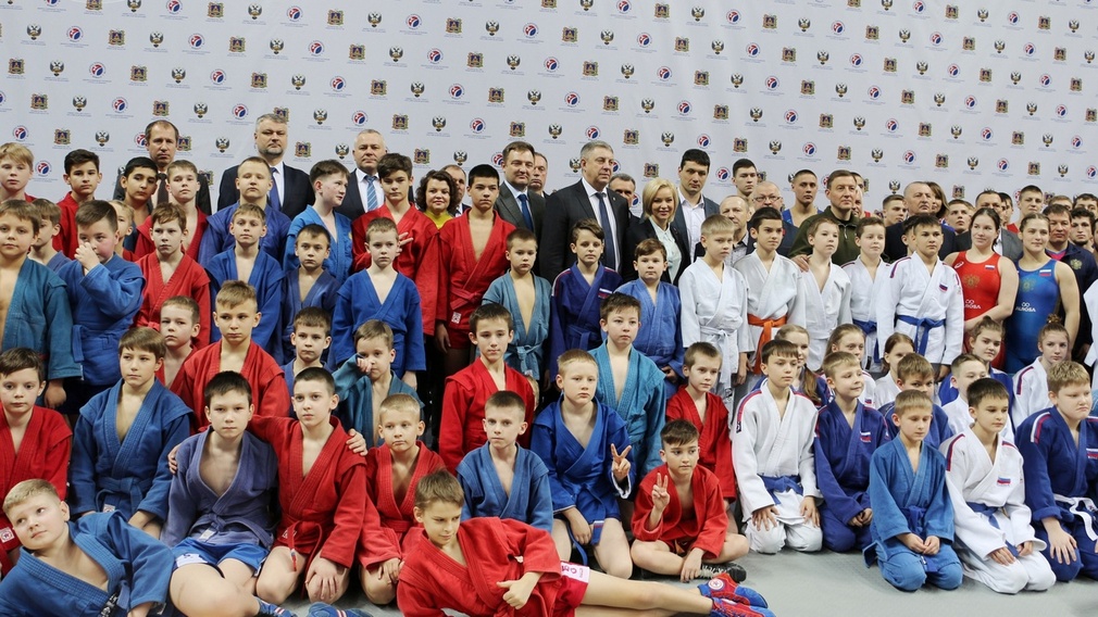 Брянским тренерам вручили государственные награды