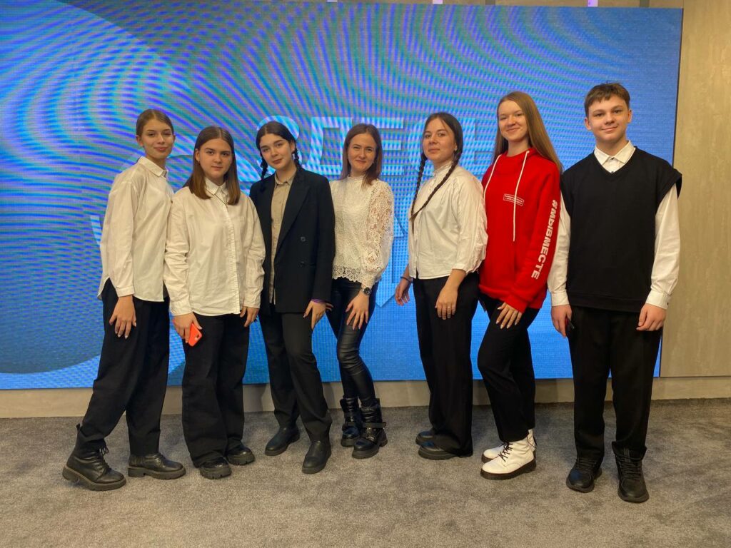 Активисты «Движения первых» познакомились с медиапроизводством «Брянской Губернии»