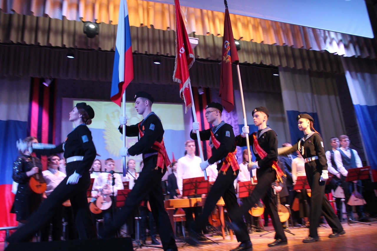 В Карачеве состоялся тематический концерт «Заступники Отечества»