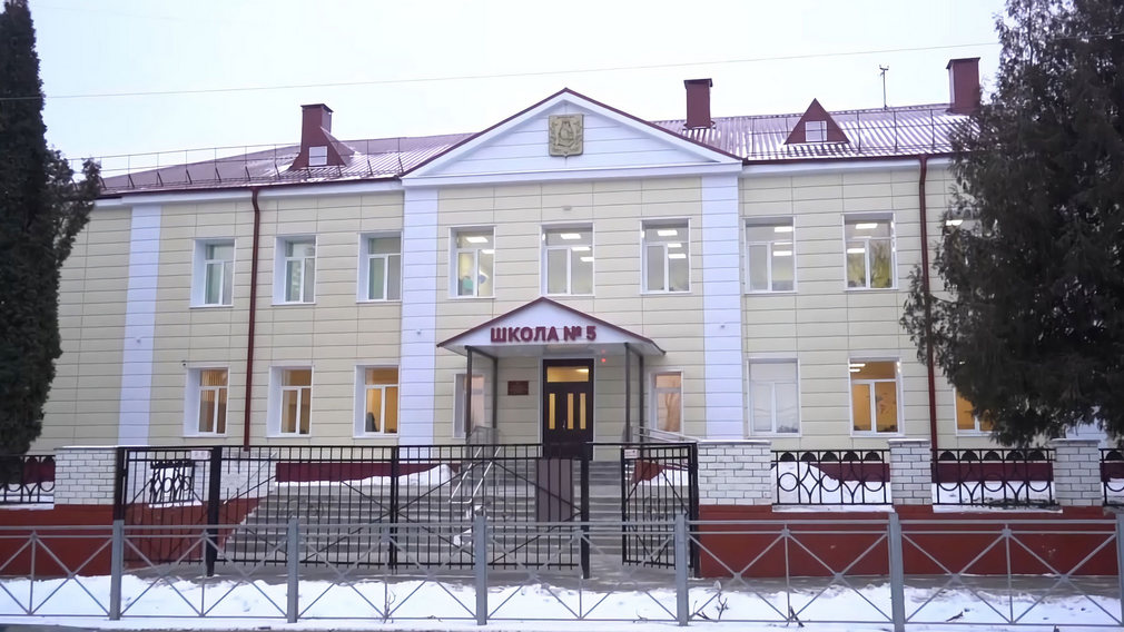 6 брянским учителям, прибывшим на работу в сельскую местность, предоставили единовременные выплаты