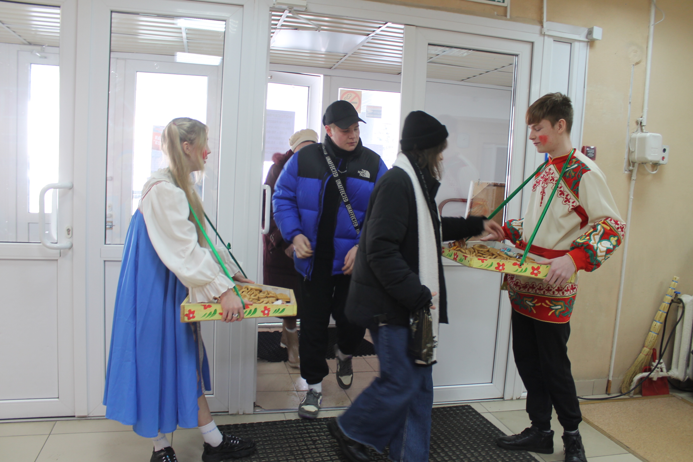 В Карачевском районном Доме культуры прошло масленичное представление