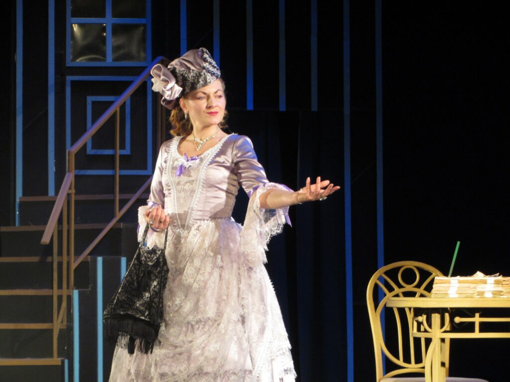 Брянская артистка награждена Благодарностью Министра культуры РФ