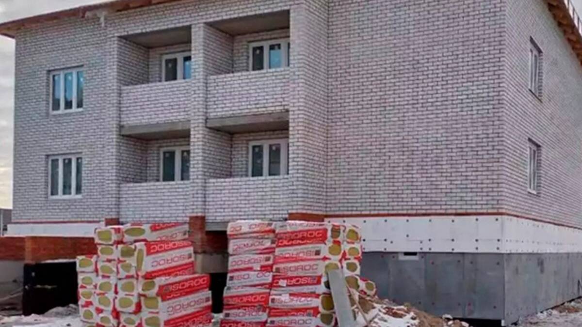 В Унече строятся два 8-квартирных дома для детей-сирот