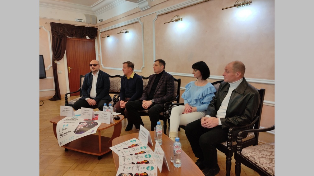 В Брянск с «Большими гастролями» приехал Мариупольский театр