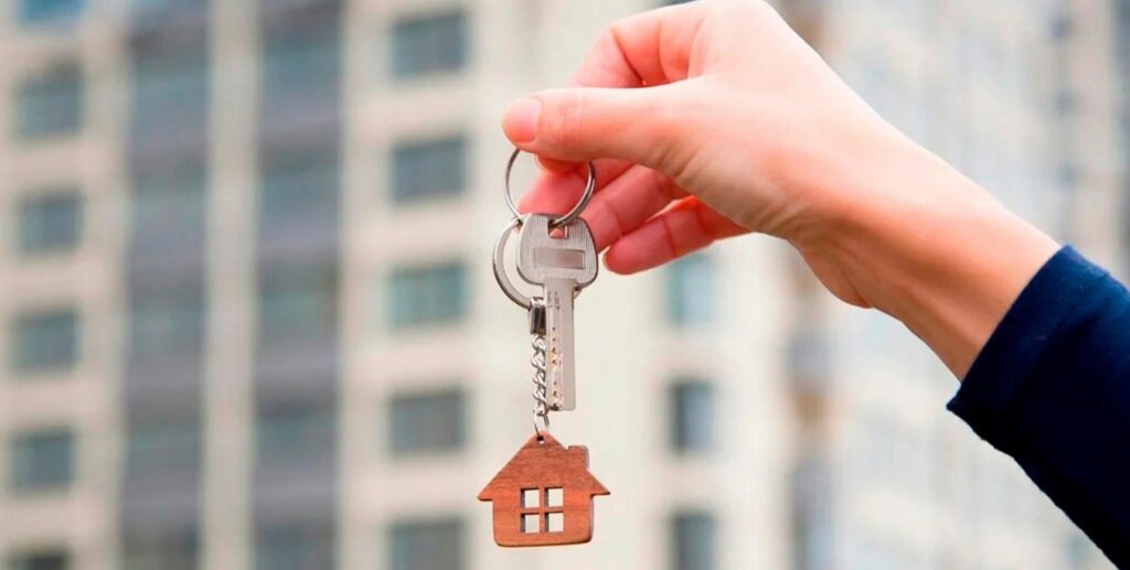 В Брянске 12 многодетных семей получили соцвыплаты на улучшение жилья