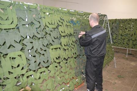 В ИК-2 расширили производственные площади участка по плетению маскировочных сетей