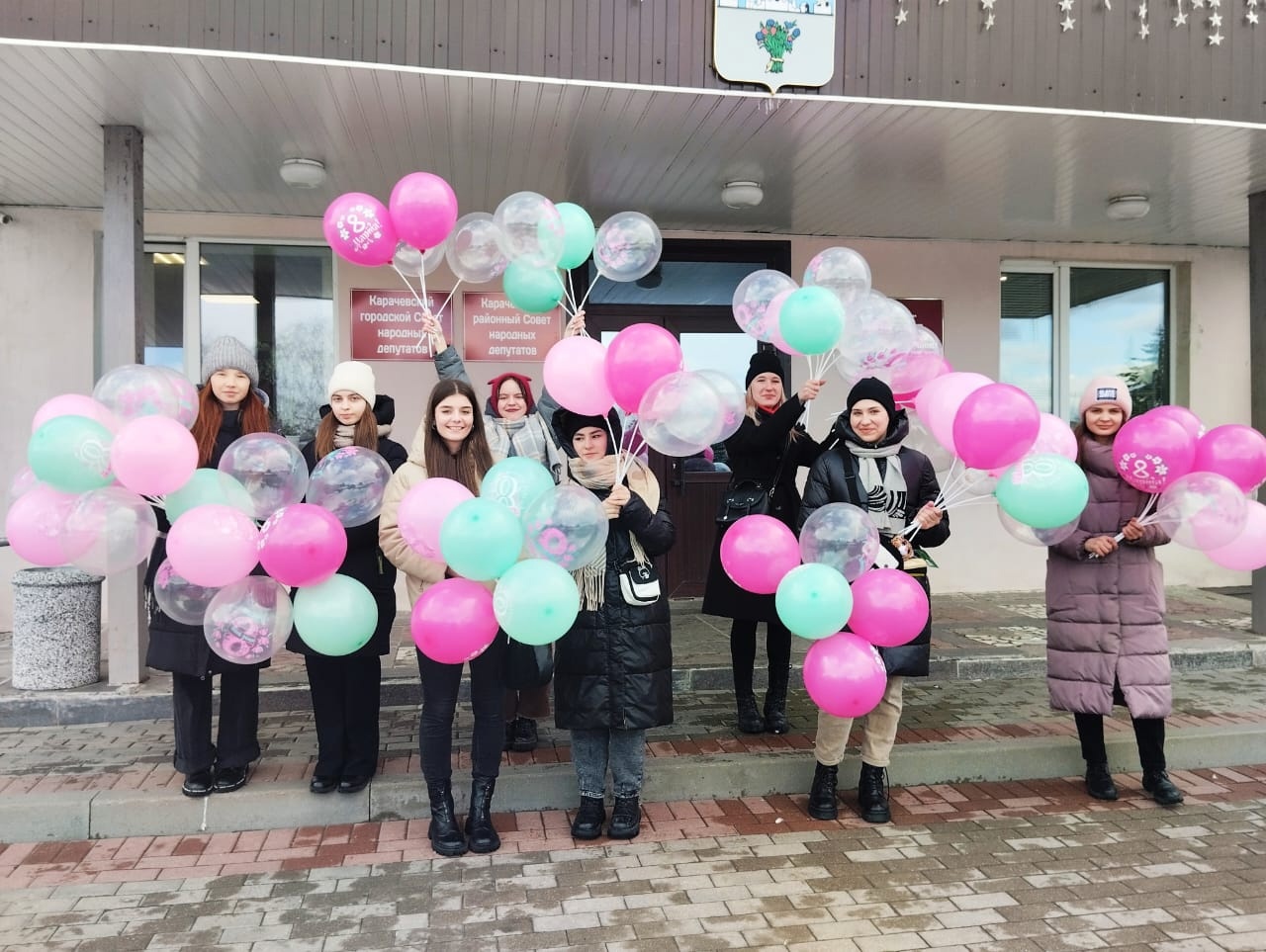 В Карачеве прошла акция «Вам, любимые!»