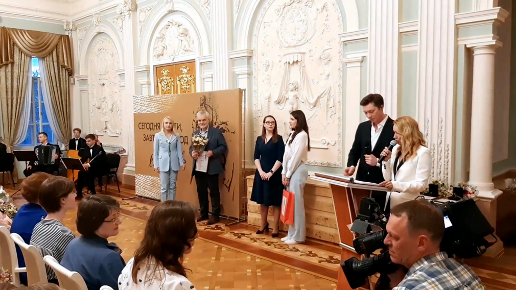 Лауреатом Международного конкурса им. Сергея Михалкова стала брянская писательница