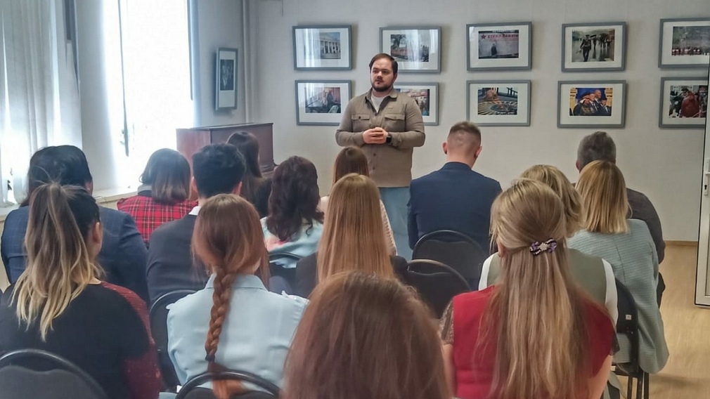 В Брянске представители волонтерского движения региона участвуют  в рабочей встрече «Добро объединяет»