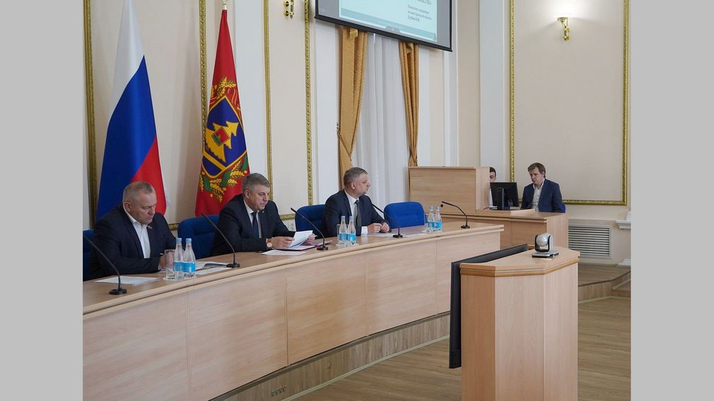 В правительстве брянской области обсудили подготовку к пожароопасному сезону в 2023 году