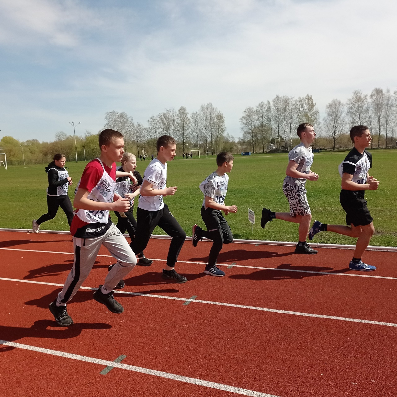 Школьники Карачевского района состязались силе, ловкости и быстроте